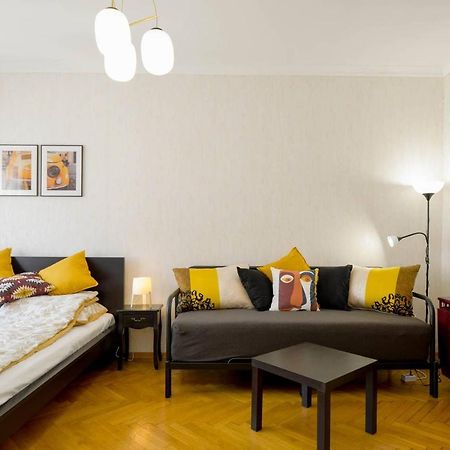 Lonyay Gellert View 2Br Apartment บูดาเปสต์ ภายนอก รูปภาพ