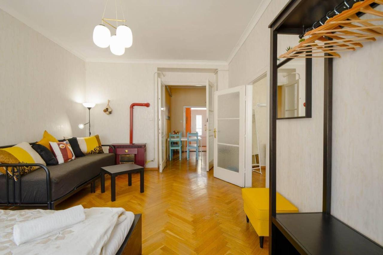 Lonyay Gellert View 2Br Apartment บูดาเปสต์ ภายนอก รูปภาพ